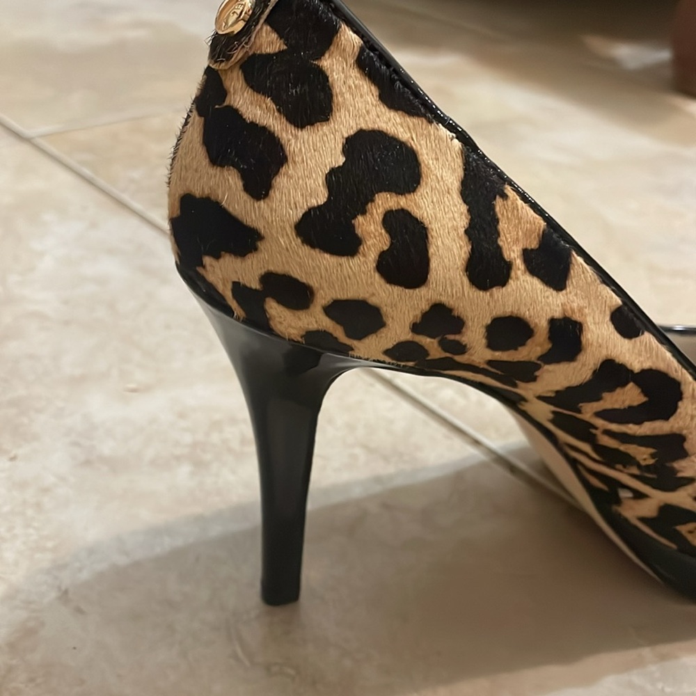 Michael Kory’s cheetah pumps - Picture 2 of 4